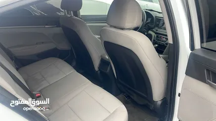  7 Hyundai Elantra 2.0L 2017