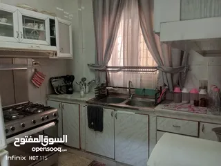  2 شقه للبيع ضاحية الامير حسن