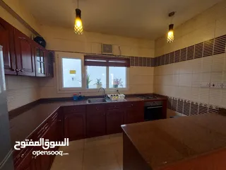  5 4 Bedrooms Villa for Rent in Qurum REF:861R