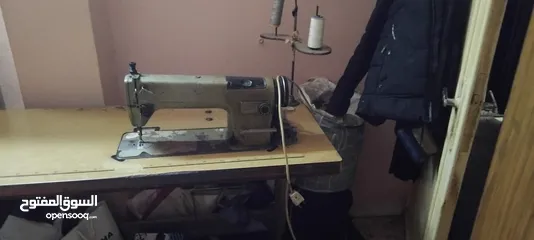  1 مكينة خياطة تويوتا للبيع