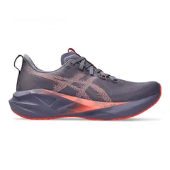  2 Asics Novablast 5