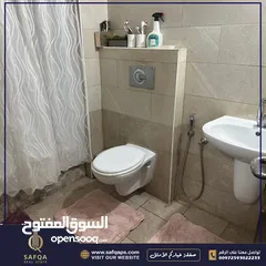 17 شقة شبه أرضية مع ساحة خارجية واطلالة للبيع في الارسال / عقار رقم : B1850