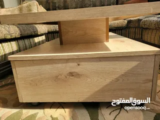  3 طاولة لون ابيض نخب ولا شخط  شبه وكاله+ طاولة بني خشب سويد يا بلاش