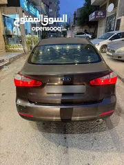  7 كيا سيراتو