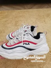  2 بوت ممتاز وبحالة وكاله نوعه فيله