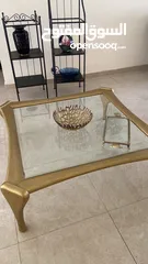  2 طاولة وسط كبيره باللون الذهبي