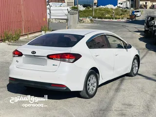  2 Kia k3 2018ديزل سعر حرررق