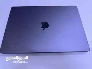  1 MacBook Pro 16”