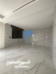  21 شقة فاخرة للبيع في الكرسي - قرب المخابرات طابق ثالث 210م مع روف دوبلكس 140م لم تسكن