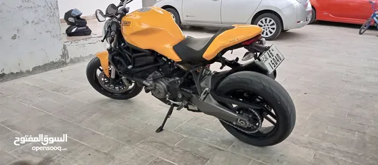  2 دوكاتي مونستر821