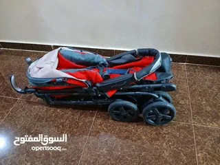  2 عرباية أطفال ماركة inglesina أوروبية اصليه فيها وضعية سهلة الضب والتنقل بسعر مميز