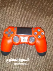 1 ايد بلايستيشن 4 اصليه السعر قابل للتفاوض بشي بسيط