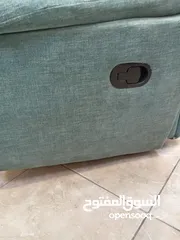  11 كرسي ريكلاينر أمريكي مستورد للبيع بحالة ممتازة جداً مريح جداً ومثالي للاسترخاء
