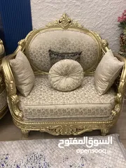  4 كنب خشب فاخره كلاسيكيه و ملكيه مع طاوله لغرفة المعيشه او الصاله