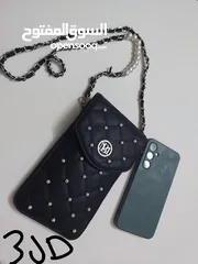  6 حقائب فريدة من نوعها