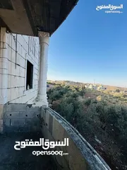  8 بيت مستقل للبيع