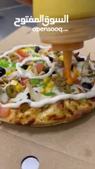  4 للبيع مطعم بيتزا مميز و معروف مع العلامه التجارية و ناجح بالقوه