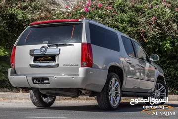  2 Cadillac Escalade 2008   السيارة مميزة جدا و قطعت مسافة 179,000 كيلو متر فقط