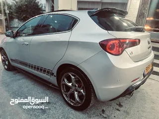  2 الفا روميو قانوني قدس