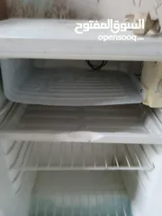  2 ثلاجه مكتب بحاله جيده مع غساله حوضين النشافه خربانه
