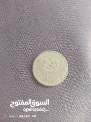  10 عملات معدنية