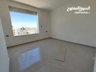  2 شقة مع استوديوا للبيع