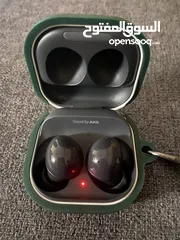  2 Samsung galaxy Buds 2