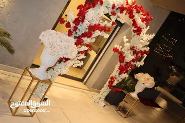 24 كوشات مميزة تنسيقات ورد فاخرة