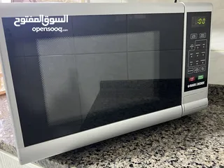  2 بسعر مغري ميكروويف بلاك & Decker!قدرة تسخين ممتازة،سعة 30 لتر، تصميم ستانلس ستيل انيق