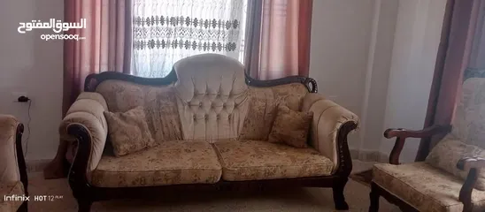  5 طقم كنب خشب زان مصري للبيع بحالة جيدة