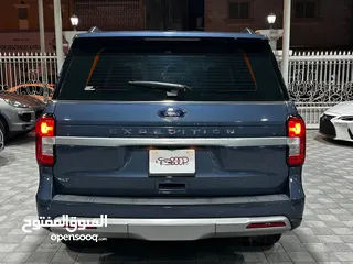  7 Ford Expedition XLT  V6