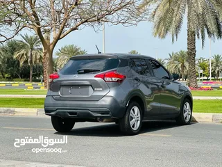  5 Nissan kicks S 2020