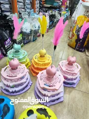  4 لعبة القطة متعددة الطوابق مع الطابات والريشة:  استمتع بوقت لعب لا يُنسى مع قطتك