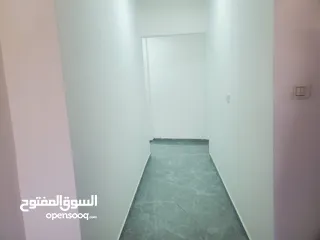  12 شقة مميزة للايجار