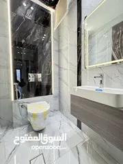  10 شقة طابق شبه ارضي للبيع مساحة 200م مع ترس وحديقه وكراج 250م بأجمل مناطق خلدا (مشروع 114