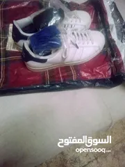  1 كوتشىorginal adidas مقاس 43،44  وارد الامارات