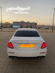  3 Mercedes Benz E300 2019