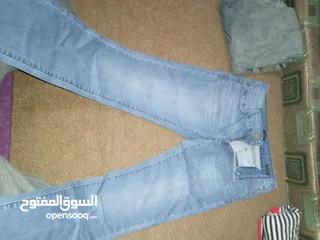  17 شروة 200قطعه ملابس مخلطات رجالي و ستاتي و ولادي