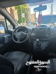  8 citroen berlingo سيارة مرتبة و نظيفة