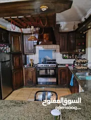  10 شقة أرضية مميزة للبيع في خلدا  قرب المعارف 165م مع حديقة وترسات 150م بسعر مغري