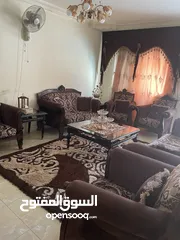  2 شقة  ارضيه للبيع