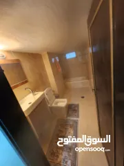  5 شقة مفروشة للآجار رفيديا الشارع الرئيسي بجانب مطعم كان ياماكان