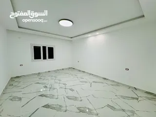  4 شقق جديده للايجار