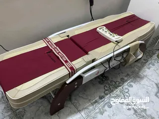  2 تخت طبي مساج بحالة الوكالة كامل مع القربة استعمال شهر تخت مساج تخت جاد ماستر jade master