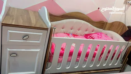  2 سرير طفل من عمر سنه لحد 5سنوات تركي كامله مستعمله نضيفه ما مستخدمه هوايه  