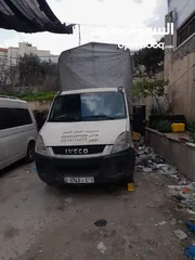  5 شاحنة افيكو موديل 2011