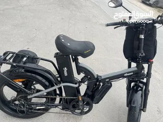  4 بسكليت كهربائي من نوع rider كرتونة