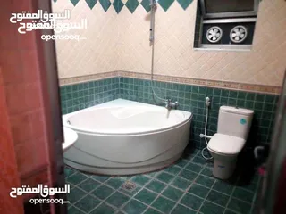  12 شقق مفروشه فخمه للايجار