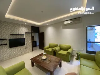  11 شقة ارضية للايجار في ام السماق / كراج مستقل