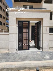  2 شقه ارضيه مميزه مقابل سكن خاص 240 م داخلي 4 نوم حي الصحابة كرادور عبدون رجم عميش تدفئه تحت البلاط